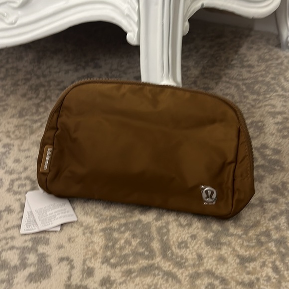 Lululemon everywhere belt bag large 2L - Picture 4 of 4